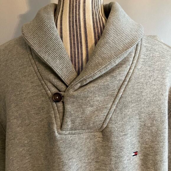 TOMMY HILFIGER MENS SWEATSHIRT SIZE L NWT - Picture 2 of 4